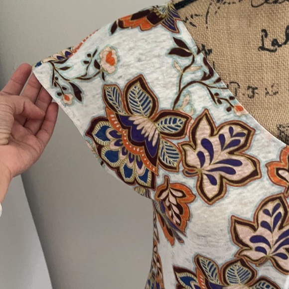 Loft Linen Tee - Picture 4 of 8